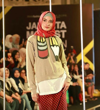 Padu Padan ala Librarian dari Up2date Plus 